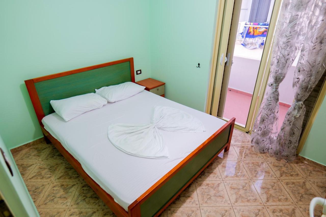 Rei Apartments Sarande Exterior photo