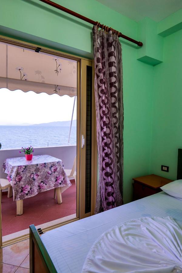 Rei Apartments Sarande Exterior photo